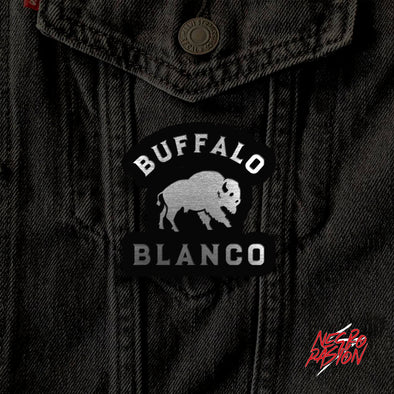 Pin Oficial - Buffalo Blanco